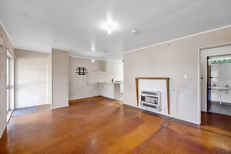 Photo of property in 21 Acourt Street, Hawera, 4610