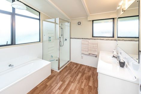 Photo of property in 30 Karamu Street, Tawhero, Whanganui, 4501