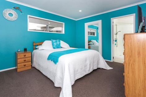 Photo of property in 104 Seabreeze Lane, Whangamata, 3620