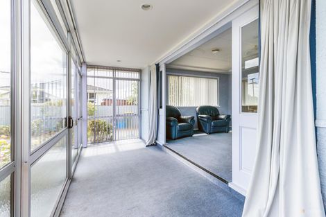Photo of property in 1 Dixon Street, Waimate, 7924