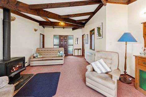 Photo of property in 10 Waana Street, Mourea, Rotorua, 3074