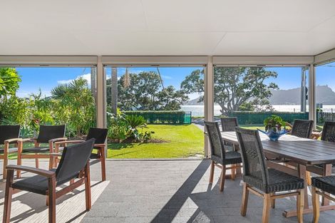 Photo of property in 243 One Tree Point Road, One Tree Point, 0118