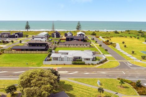 Photo of property in 1 Charles Street, Ohope, 3121