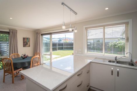 Photo of property in 36 Rhodes Street, Waimate, 7924