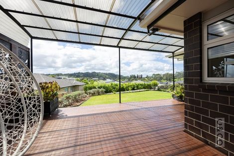 Photo of property in 96 Pohutukawa Parade, Riverhead, 0820