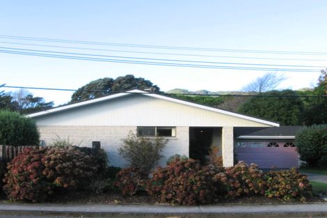 Photo of property in 9 Sunny Glen, Waikanae, 5036