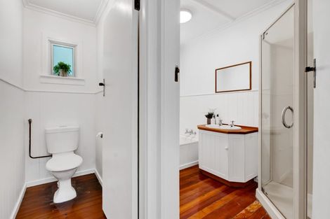 Photo of property in 21a Bracken Street, New Plymouth, 4310