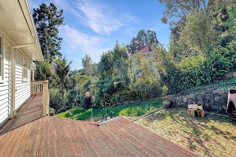 Photo of property in 665 South Titirangi Road, Titirangi, Auckland, 0604