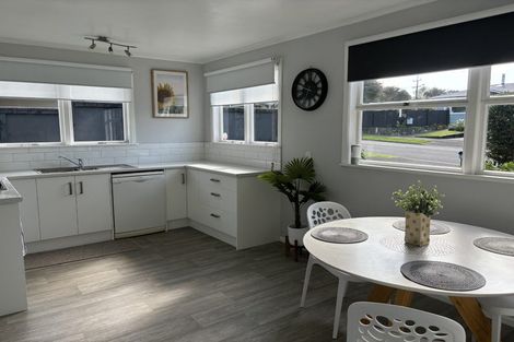 Photo of property in 28 Johnsview Terrace, Hillcrest, Hamilton, 3216