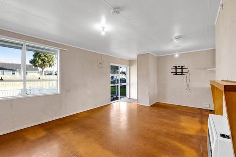 Photo of property in 21 Acourt Street, Hawera, 4610