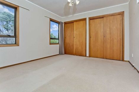 Photo of property in 15 Westwell Road, Belmont, Auckland, 0622