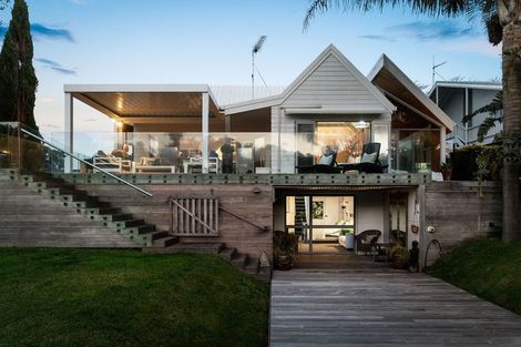 Photo of property in 13 Moana Drive, Tanners Point, Katikati, 3177