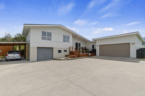 Photo of property in 16 Mount Avenue, Te Aroha, 3320