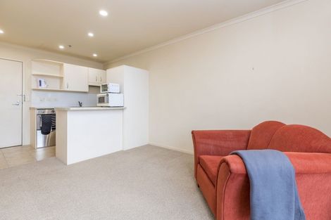 Photo of property in The Rennaissance, 11h/18 Ronwood Avenue, Manukau, Auckland, 2104
