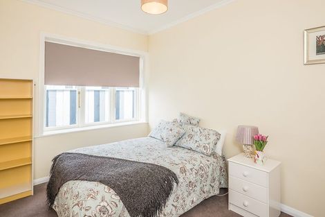 Photo of property in 23 Resolution Street, Lyall Bay, Wellington, 6022