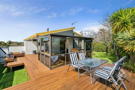 Photo of property in 2/83 Bramley Drive, Farm Cove, Auckland, 2012