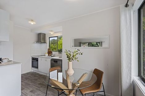 Photo of property in 12a Seaton Road, Murrays Bay, Auckland, 0630