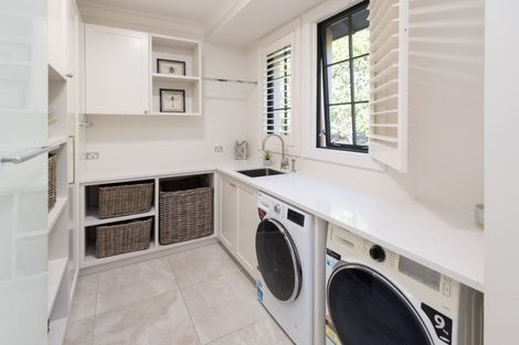 Photo of property in 38 Brownhill Road, Whitford, Manurewa, 2576