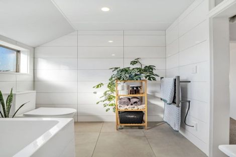 Photo of property in 2/506 Devonport Road, Tauranga South, Tauranga, 3112