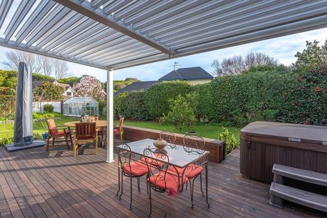 Photo of property in 7 River Glade, Waikanae, 5036
