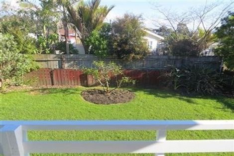 Photo of property in 17b Scott Road, Stanmore Bay, Whangaparaoa, 0932