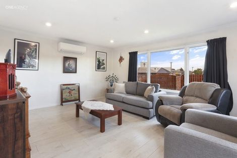 Photo of property in 262 Main North Road, Redwood, Christchurch, 8051