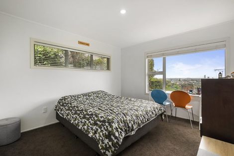 Photo of property in 2/23 Parr Terrace, Castor Bay, Auckland, 0620