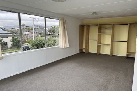Photo of property in 6 Kaitawa Street, Waikanae Beach, Waikanae, 5036
