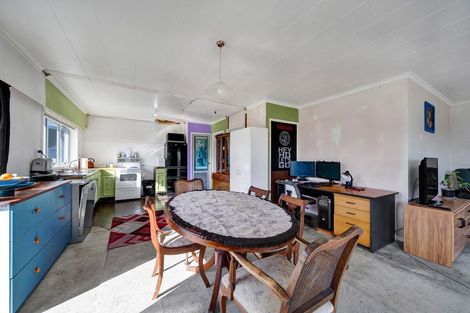 Photo of property in 10 Denby Road, Hawera, 4672