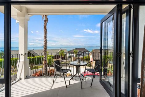 Photo of property in 36 Beauvoir Avenue, Matakatia, Whangaparaoa, 0930