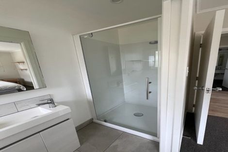 Photo of property in 40 Trinidad Road, Sunnynook, Auckland, 0620