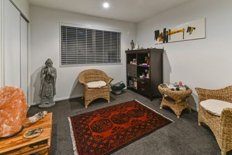 Photo of property in 24 Crabb Fields Lane, Riverhead, 0820