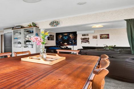 Photo of property in 73 Browne Street, Waitara, 4320