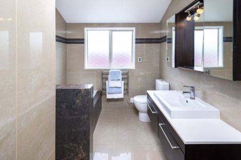 Photo of property in 58 Vivian Wilson Drive, Eastern Beach, Auckland, 2012