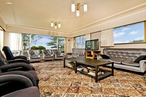 Photo of property in 245 Don Buck Road, Massey, Auckland, 0614