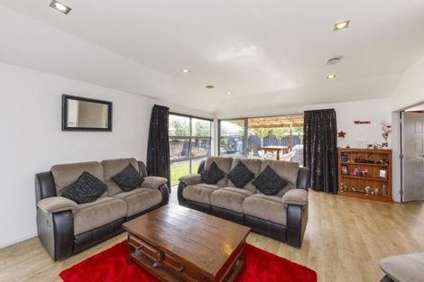 Photo of property in 16 Liberty Grove, Kelvin Grove, Palmerston North, 4414