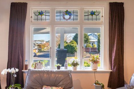 Photo of property in 16 Chamberlain Street, Dannevirke, 4930