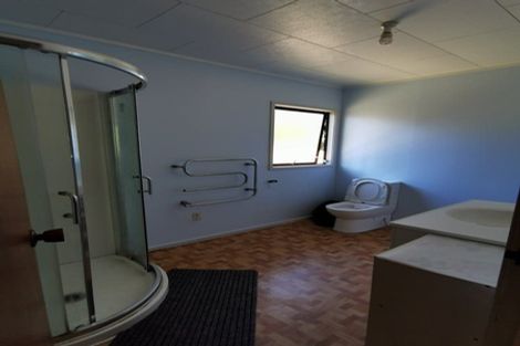 Photo of property in 3 Meadowood Drive, Unsworth Heights, Auckland, 0632