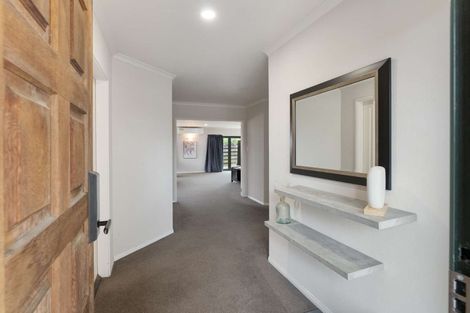 Photo of property in 53 Dalton Drive, Papamoa Beach, Papamoa, 3118