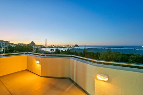 Photo of property in 46 Whiteley Street, Moturoa, New Plymouth, 4310