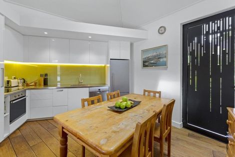 Photo of property in 27 Arrowtn-lke Hayes Road, Lake Hayes, Queenstown, 9371