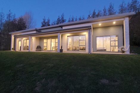 Photo of property in 191 Cormacks-kia Ora Road, Cormacks, Oamaru, 9495