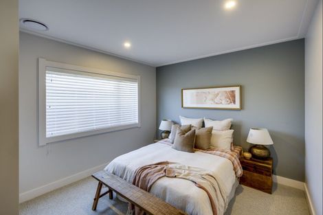 Photo of property in 71 Oak Road, Poraiti, Napier, 4112