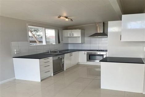 Photo of property in 4 Walden Place, Mangere East, Auckland, 2024