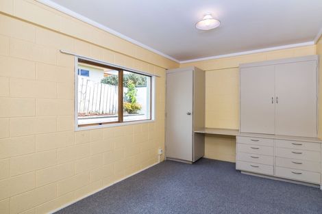 Photo of property in 2/8 Crowther Terrace, Waipahihi, Taupo, 3330