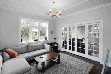 Photo of property in 346 Fergusson Drive, Heretaunga, Upper Hutt, 5018