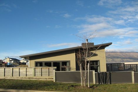 Photo of property in 56 Rob Roy Lane, Wanaka, 9305