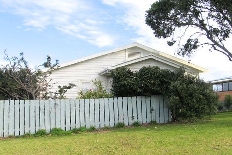 Photo of property in 38 Cumberland Street, Leigh, 0985