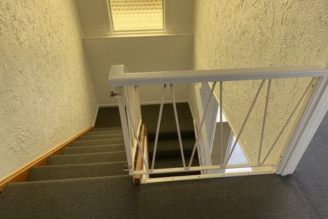 Photo of property in 50 View Road, Henderson, Auckland, 0612