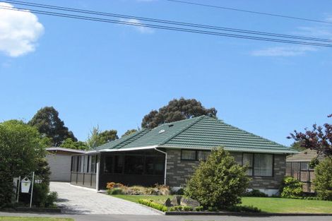Photo of property in 28 Cranbrook Avenue, Burnside, Christchurch, 8053